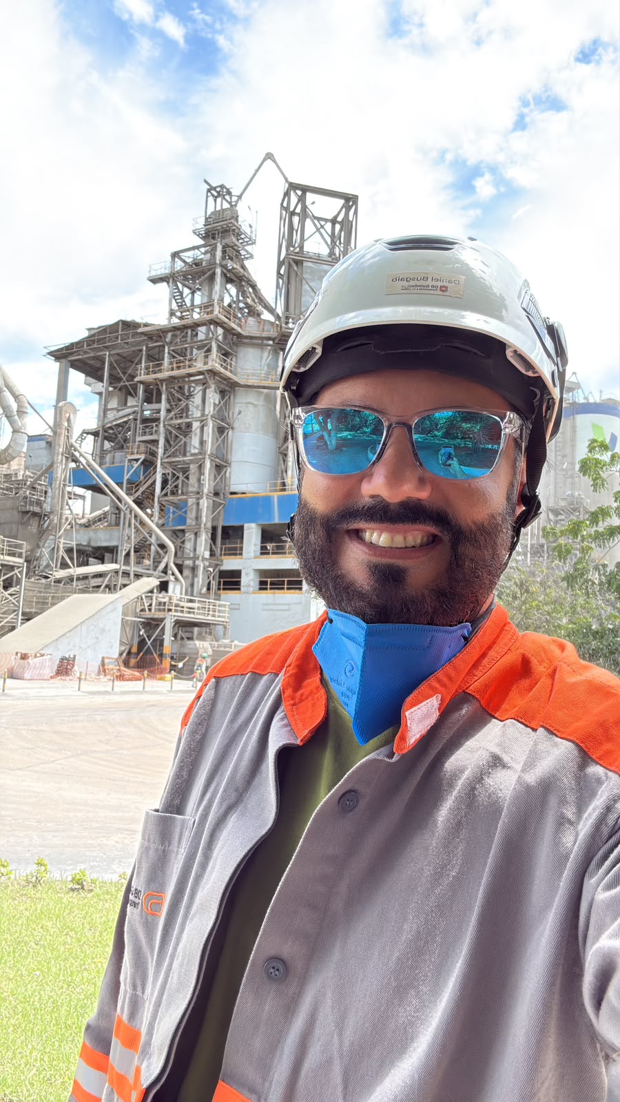 Daniel em planta industrial