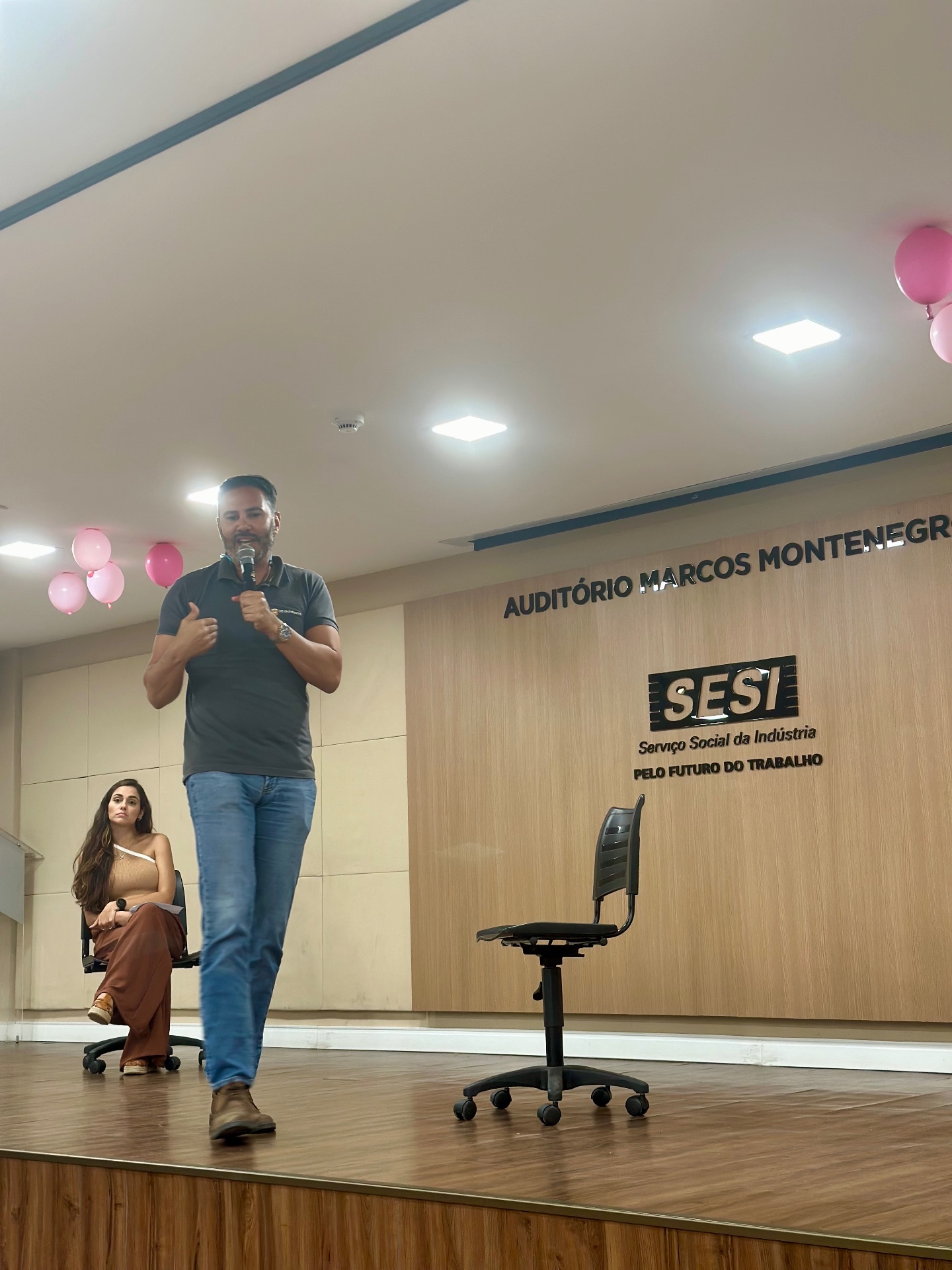 Palestra no Auditório Marcos Montenegro — SESI